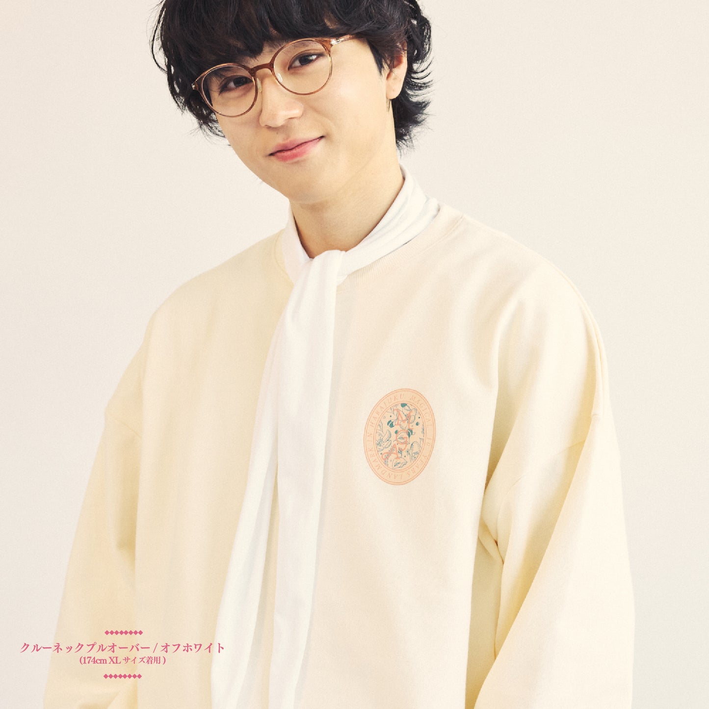 LANDMARK IN HARAJUKU Crewneck Pullover / Off-White