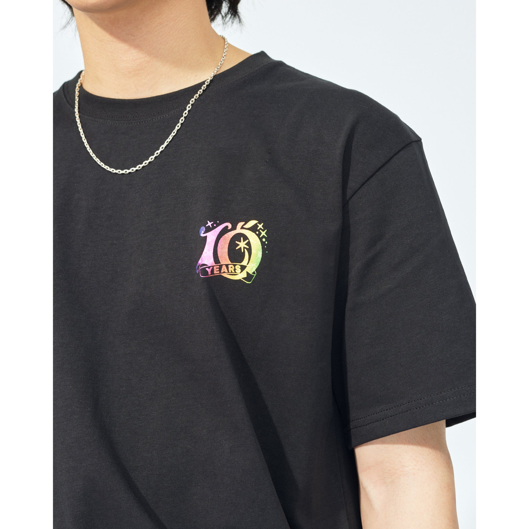 ミセスグリーンアップル FJORD ロゴTシャツ ブラック XL アニバーサリー FJORD ロゴTシャツ / ブラック – Mrs. GREEN APPLE OFFICIAL STORE