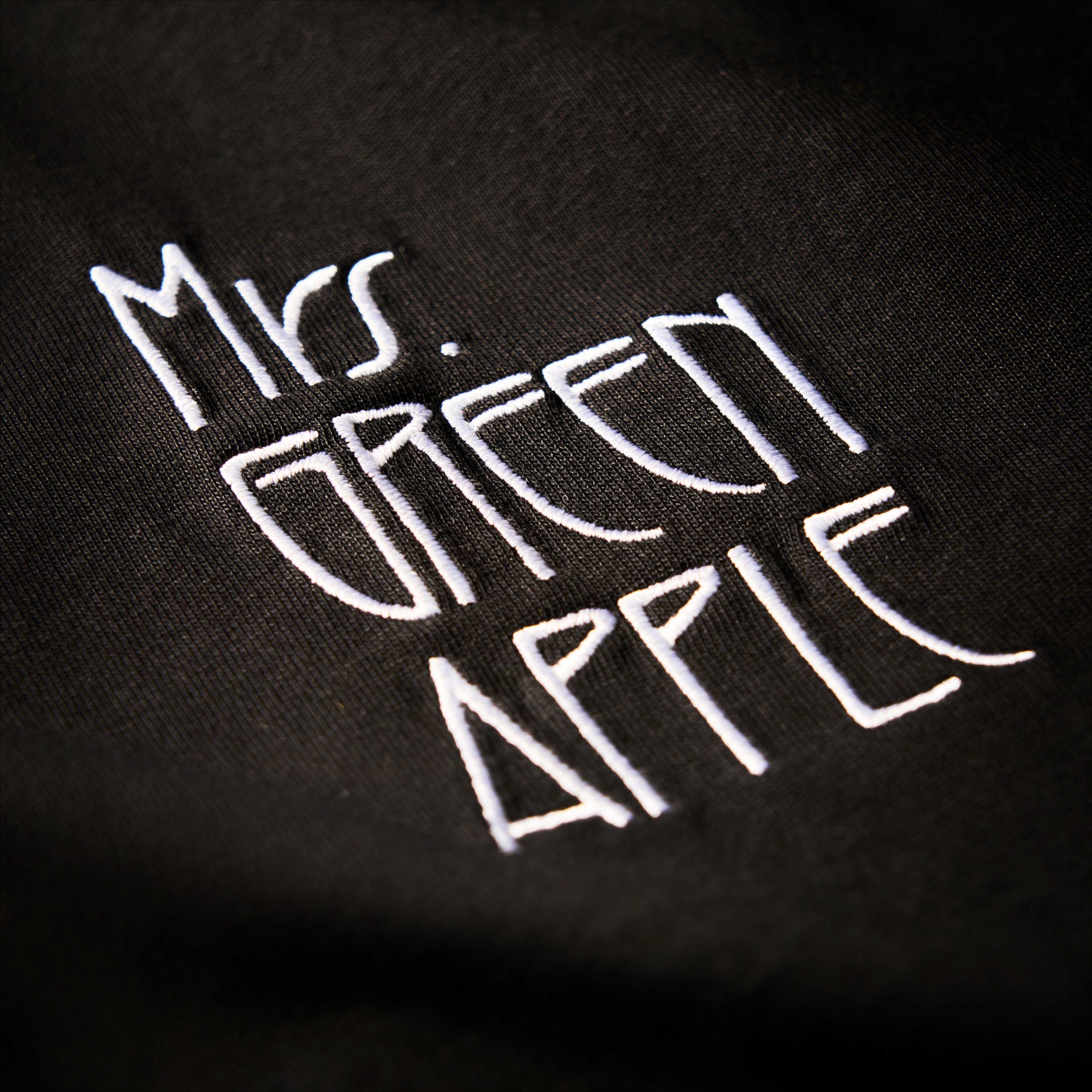 BABEL no TOH” ロングスリーブTシャツ / ブラック – Mrs. GREEN APPLE