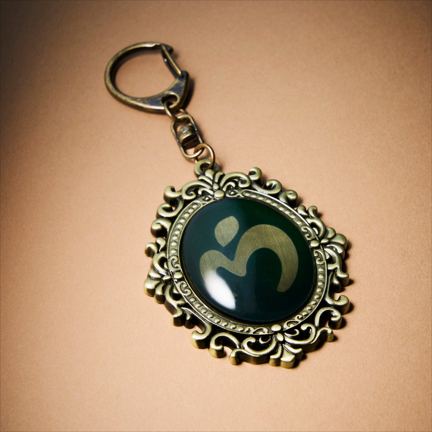 “BABEL no TOH” エンブレムキーホルダー