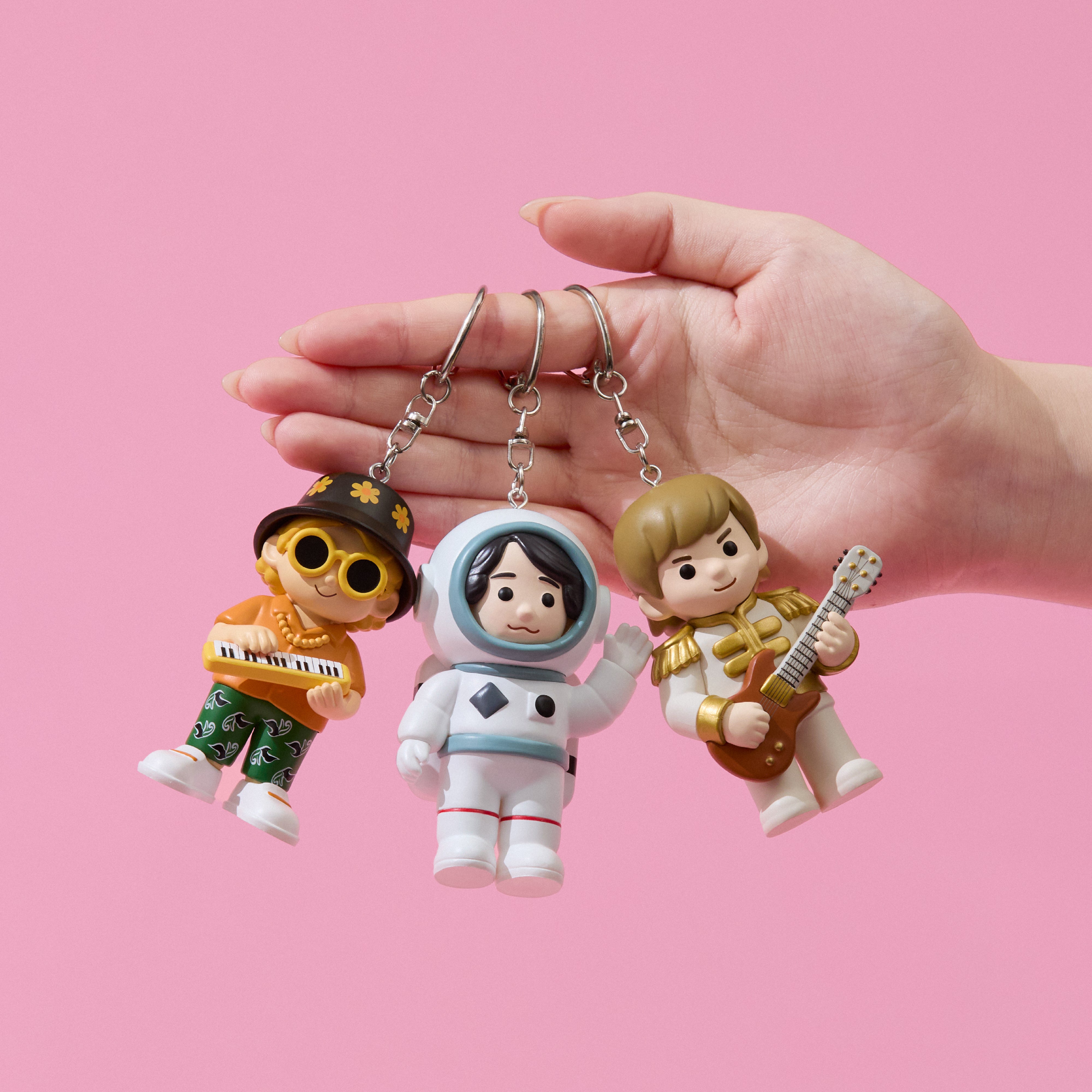 Mr. GREEN APPLE キーホルダー&ステッカーセット　ANTENNA Wonder Museum MVキーホルダー(ANTENNA) – Mrs. GREEN APPLE OFFICIAL